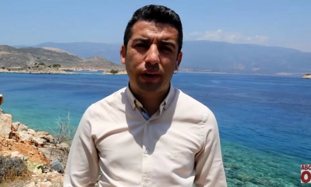 Τούρκος δημοσιογράφος κατασκοπεύει στο Καστελόριζο!